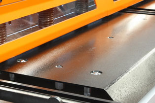 FRONT SHEET METAL SLIDING GROUP WITH BALLS